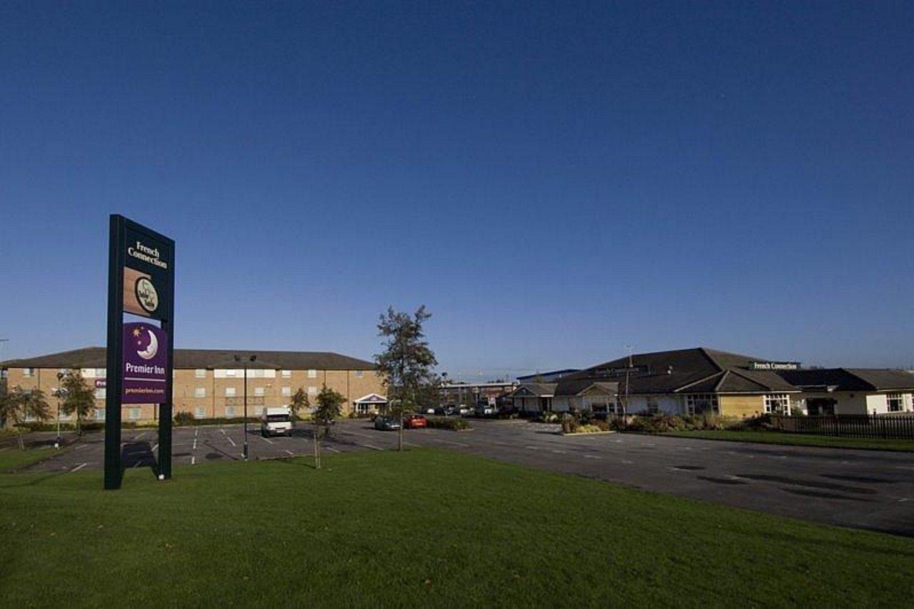 Premier Inn Ashford Central Exterior photo